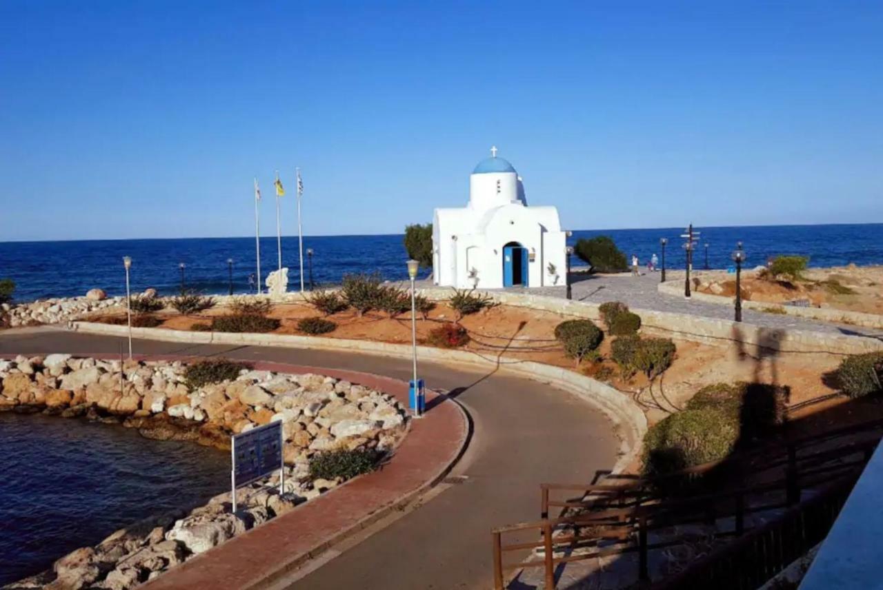 Golden Bay Deluxe Holiday Apartment Protaras Exterior foto